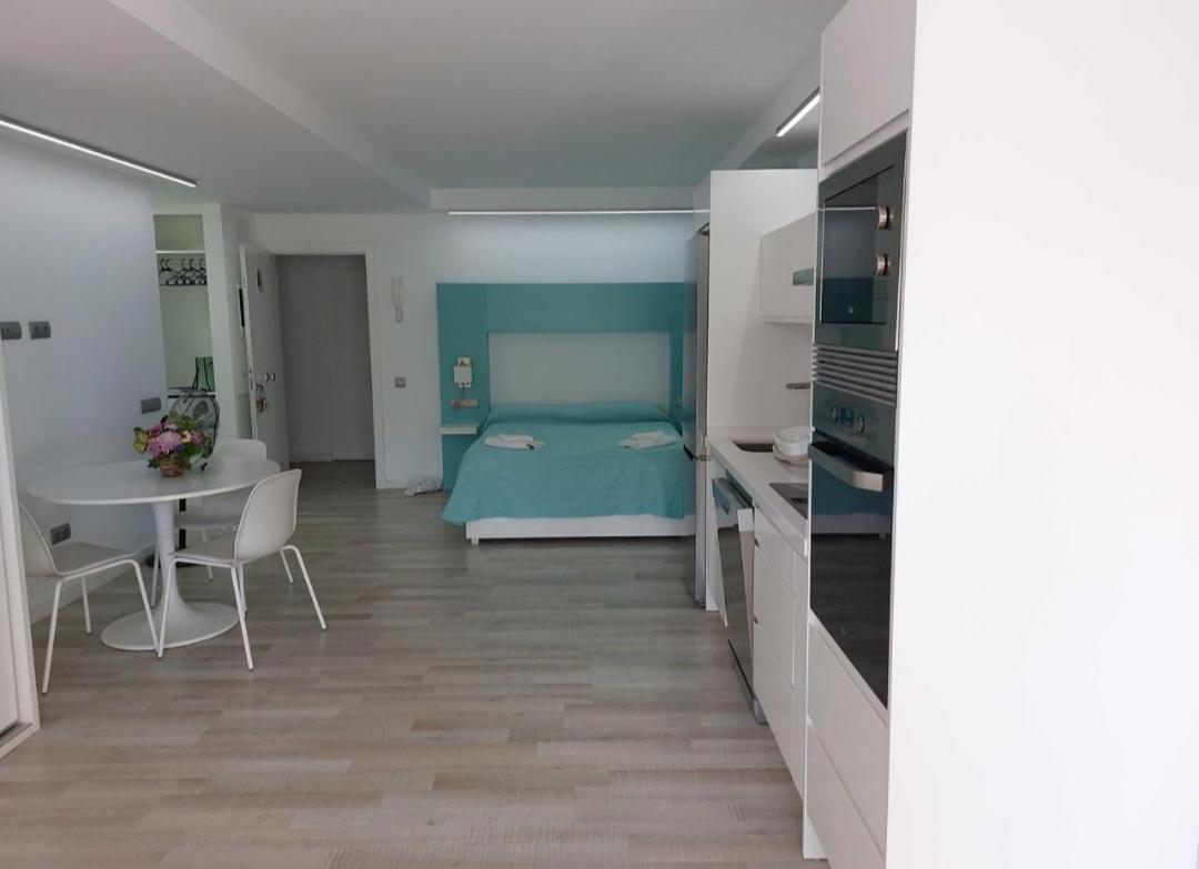 Апартаменты Apartamento Nuevo En Playa Del Aguila Maspalomas Сан-Бартоломе Экстерьер фото